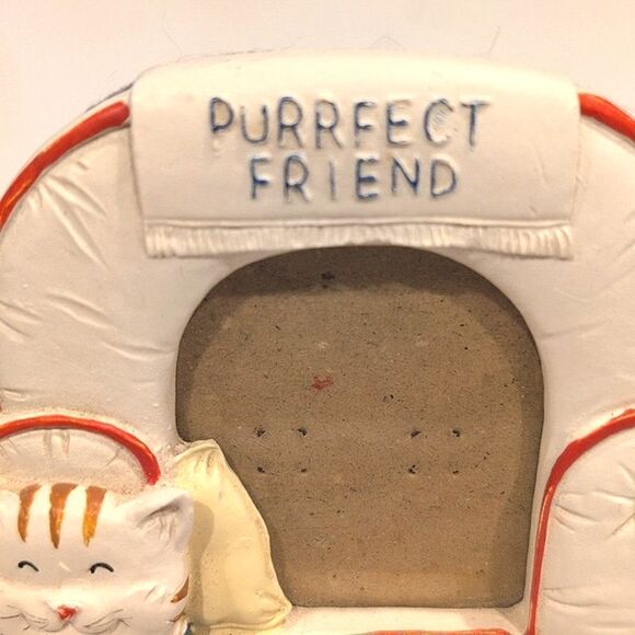 Purrfect Friend Picture Frame 3D Tabby Cat with Yarn - Picture 4 of 8